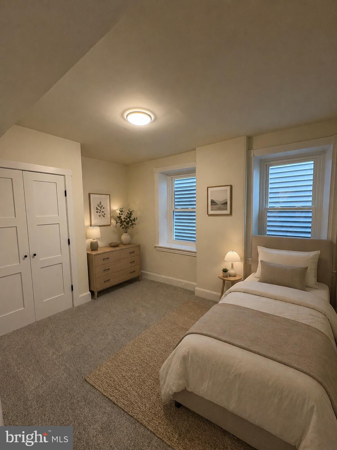 ROXBOROUGH - Residential