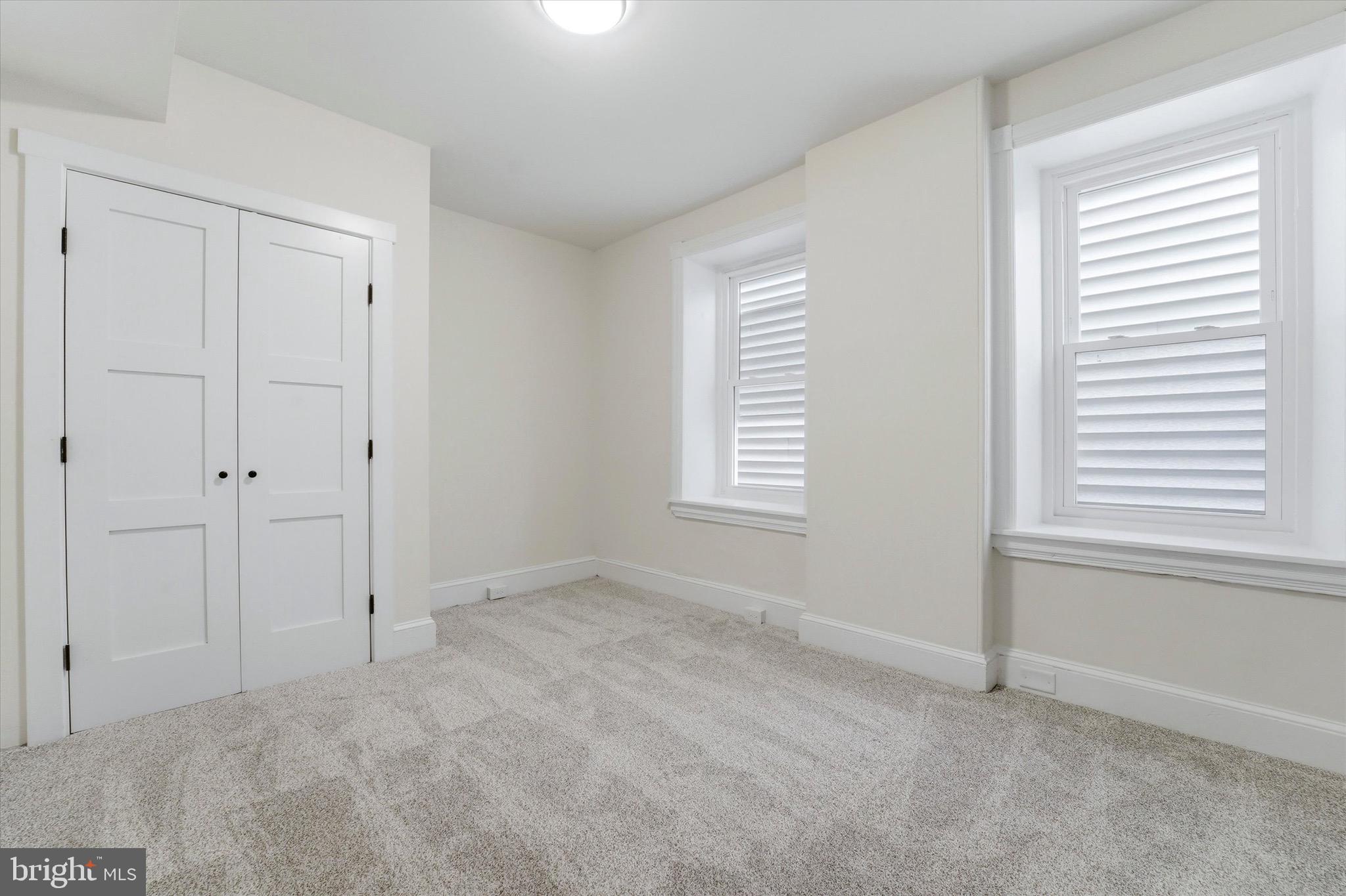 ROXBOROUGH - Residential