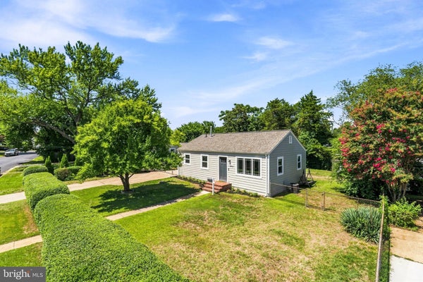 3400 DONA AVE, ALEXANDRIA, VA 22303 - Image 3bdd415f8f2ca62e4cc8c1d5d36b5f9f/2127948397