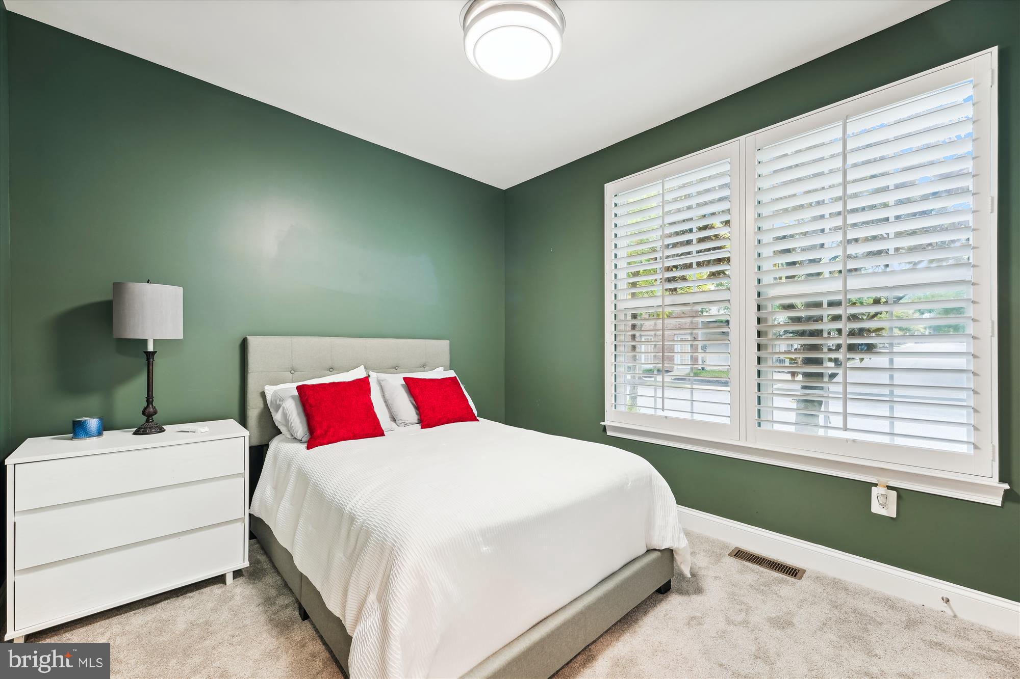 THE VILLAGES OF STEEPLEC - Residential