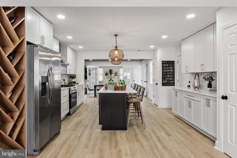 11 E SUTTON AVENUE MOORESTOWN NJ 08057