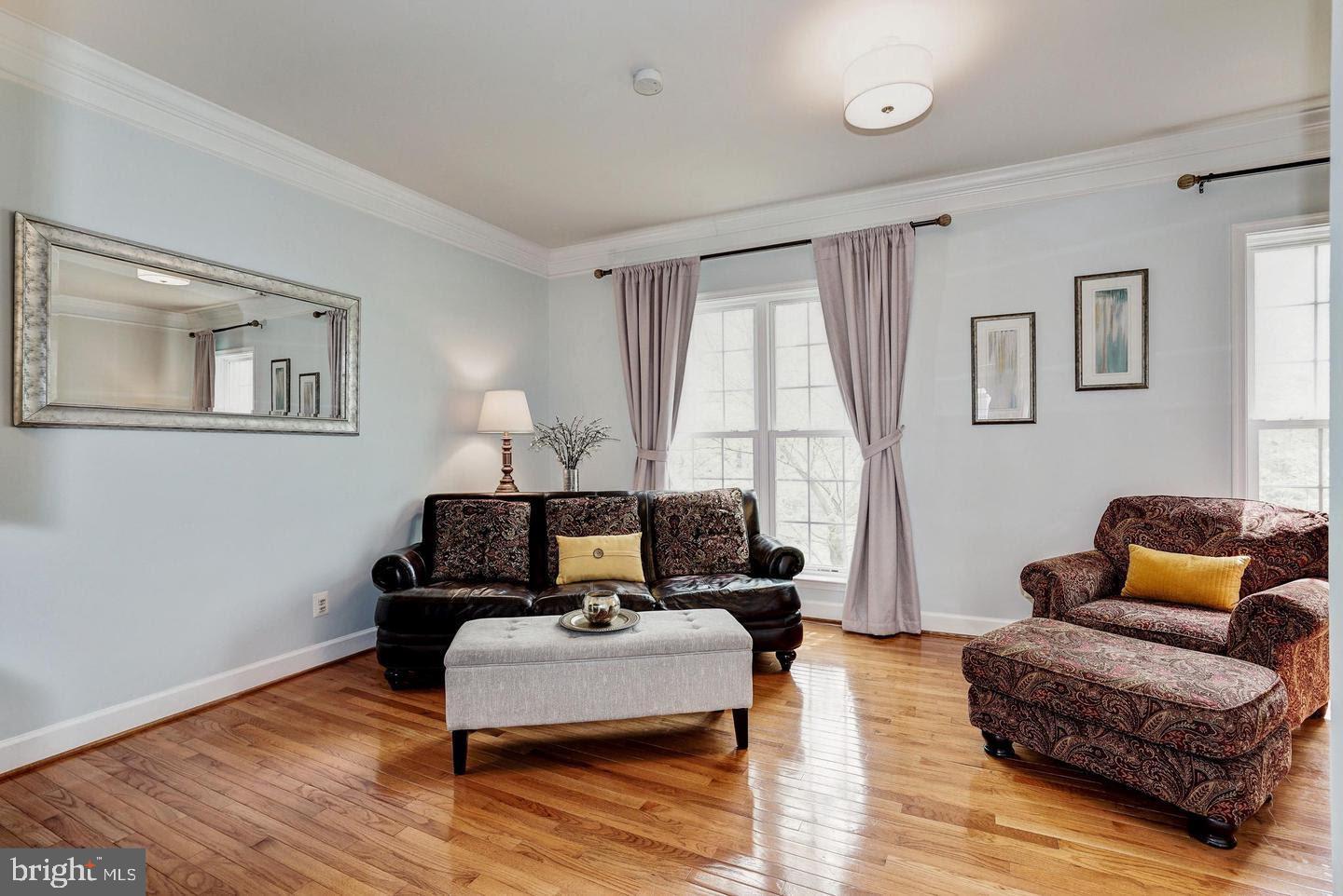 2411 HUNTINGTON PARK DRIVE