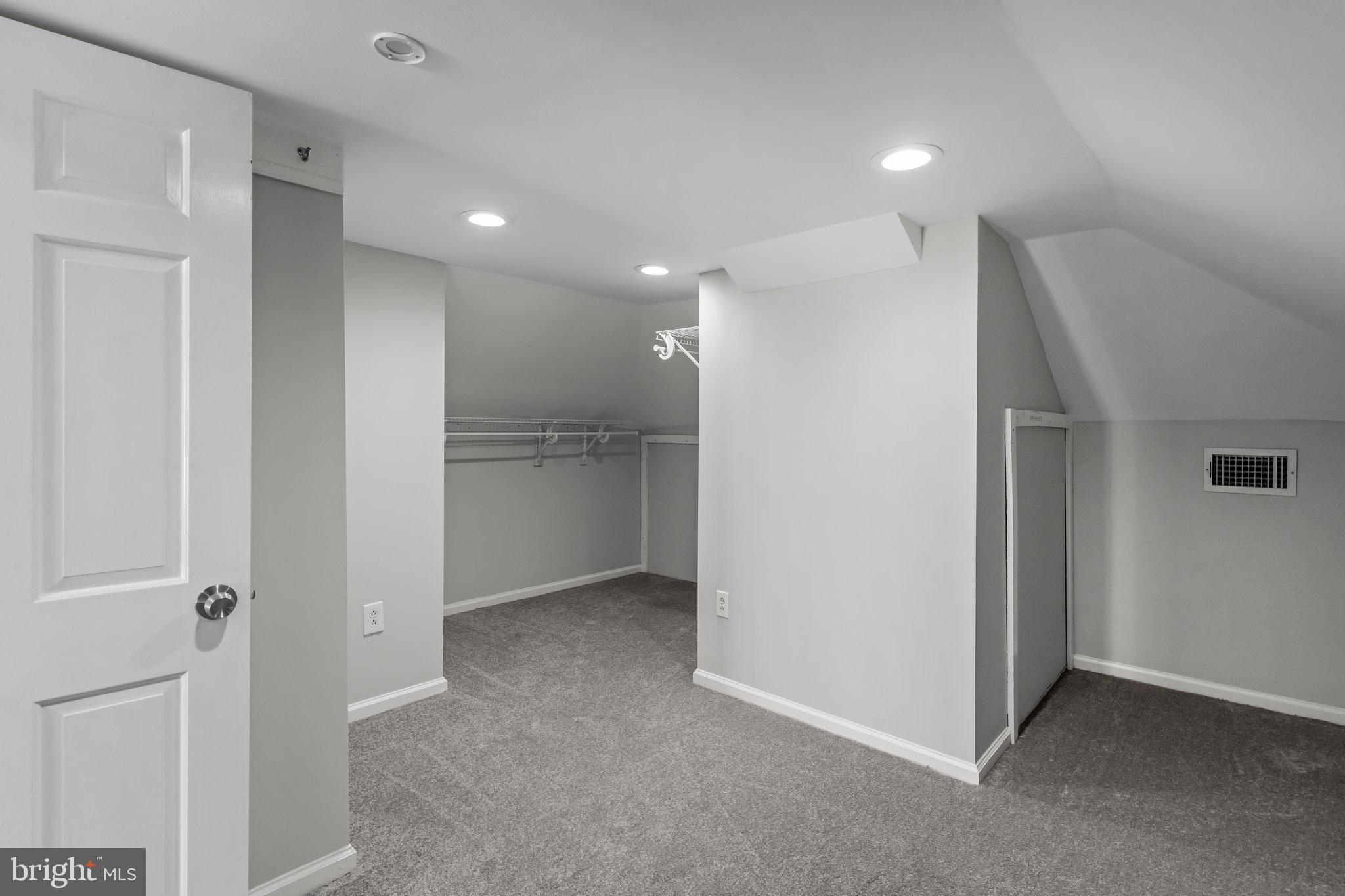 CORNWELL HGTS - Residential