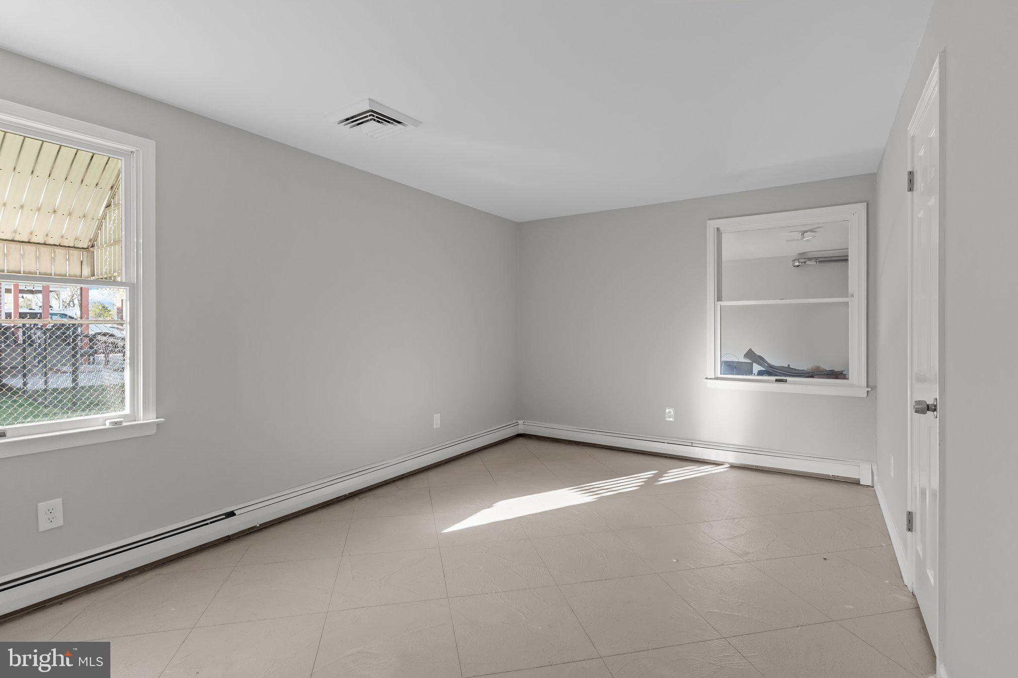 CORNWELL HGTS - Residential