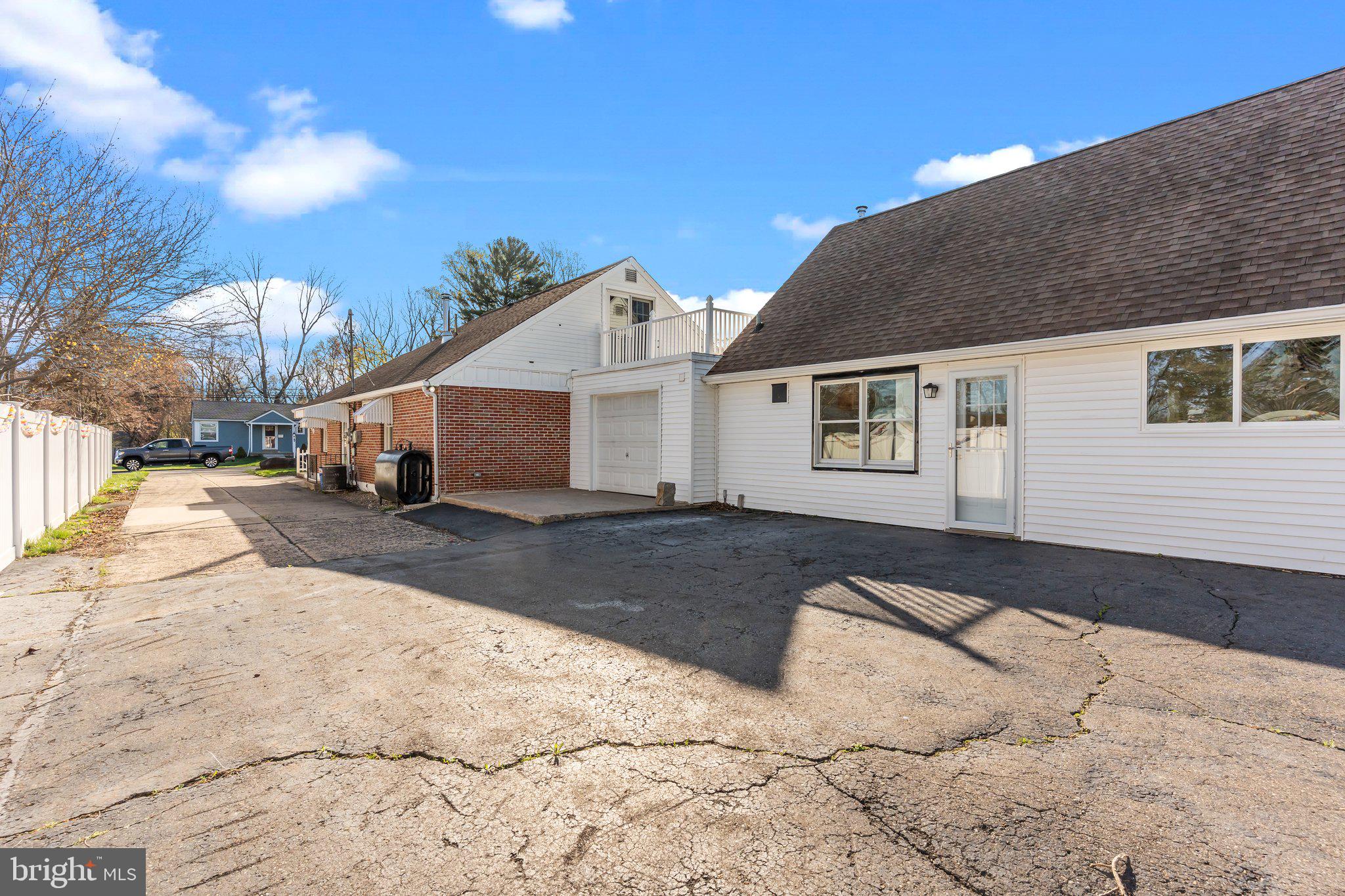 CORNWELL HGTS - Residential