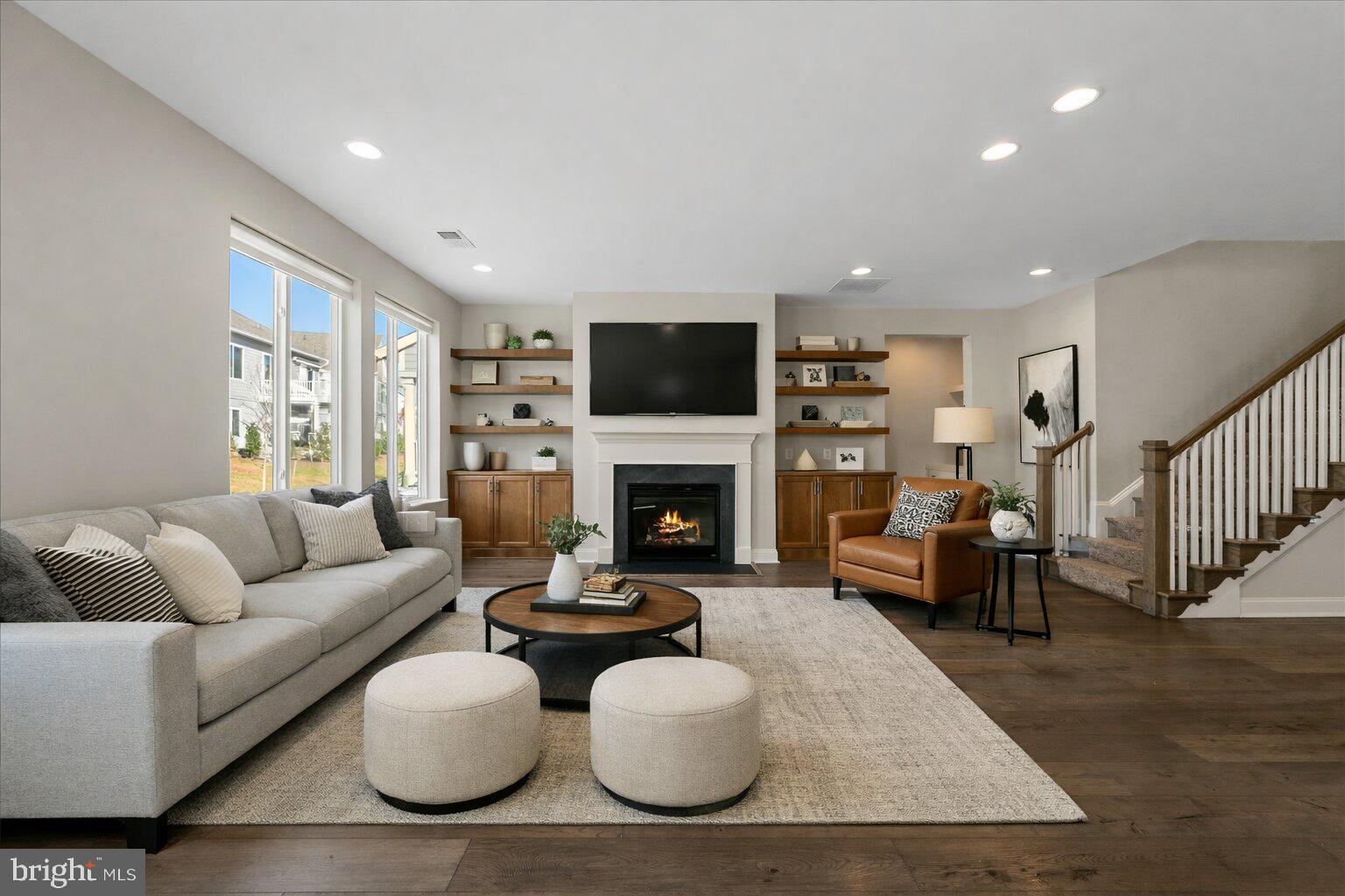 LAKE FREDERICK - Residential