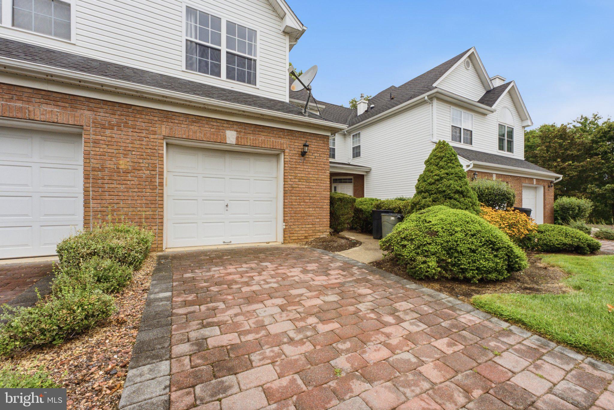 37 SHELLEY CIRCLE