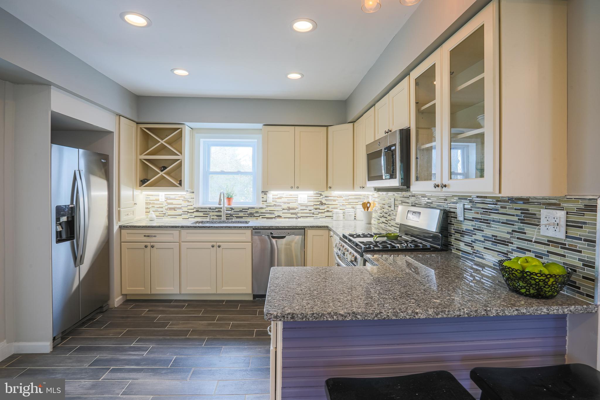 IDLEWOOD - Residential