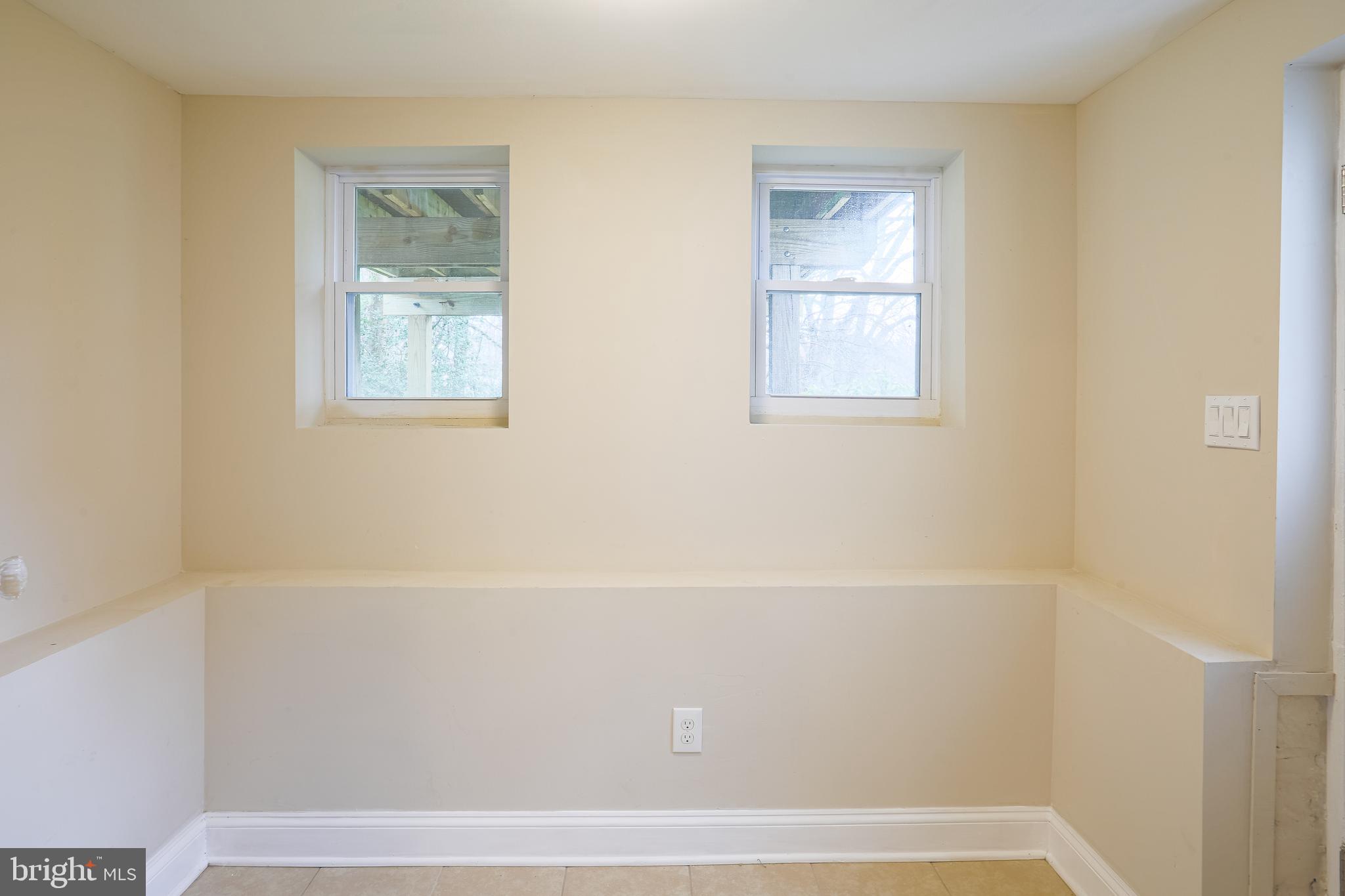 IDLEWOOD - Residential