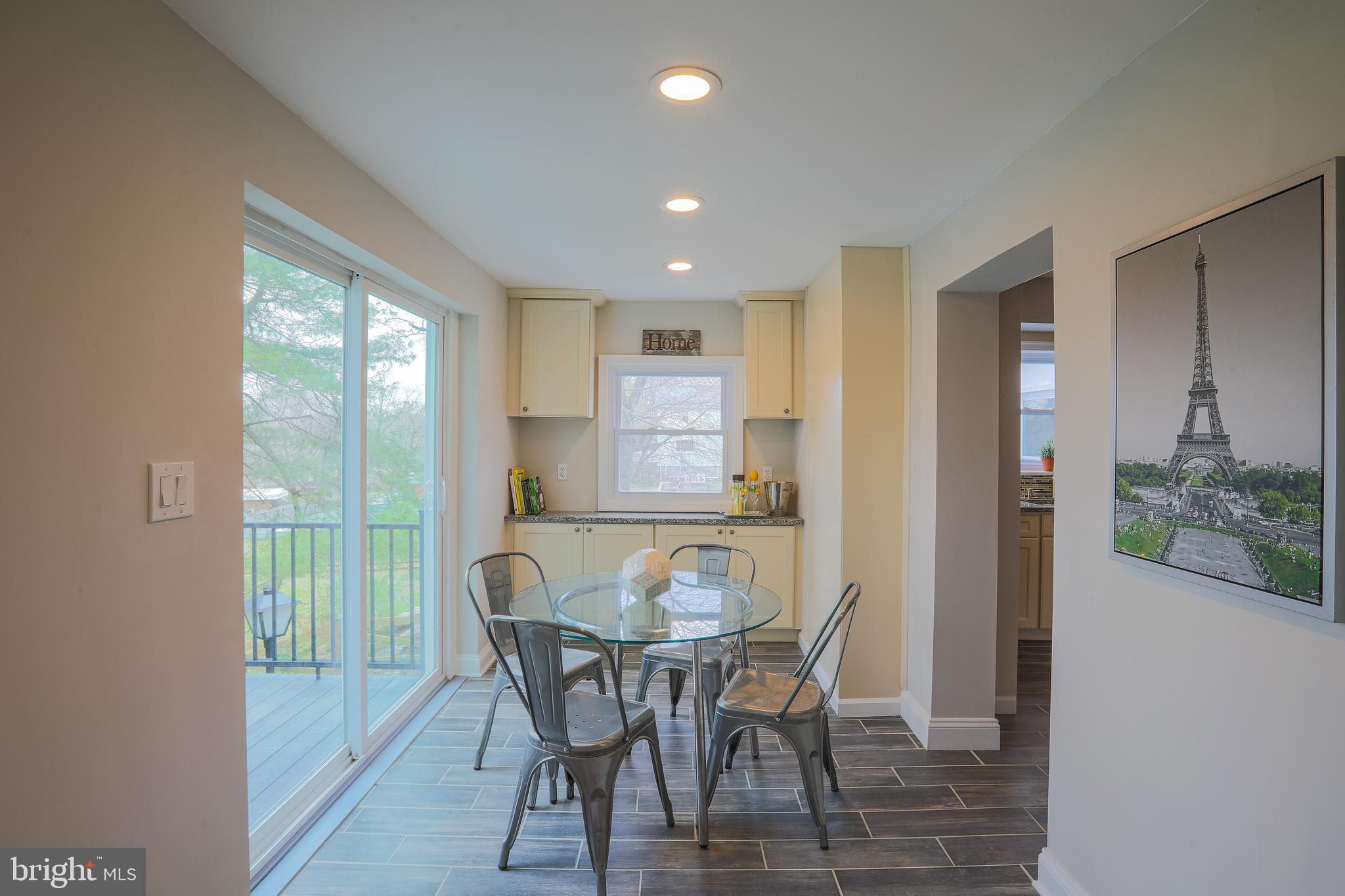 IDLEWOOD - Residential