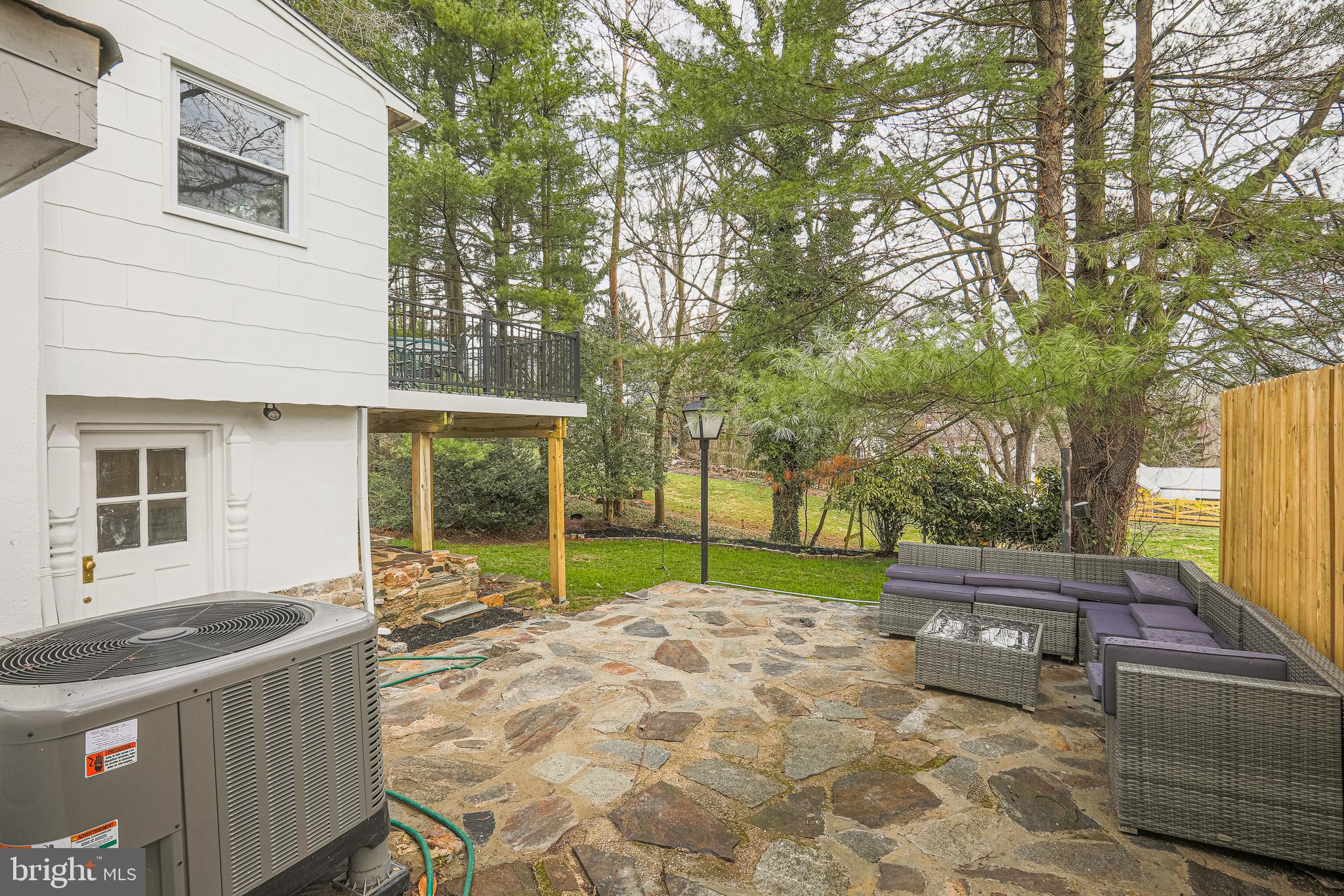 IDLEWOOD - Residential