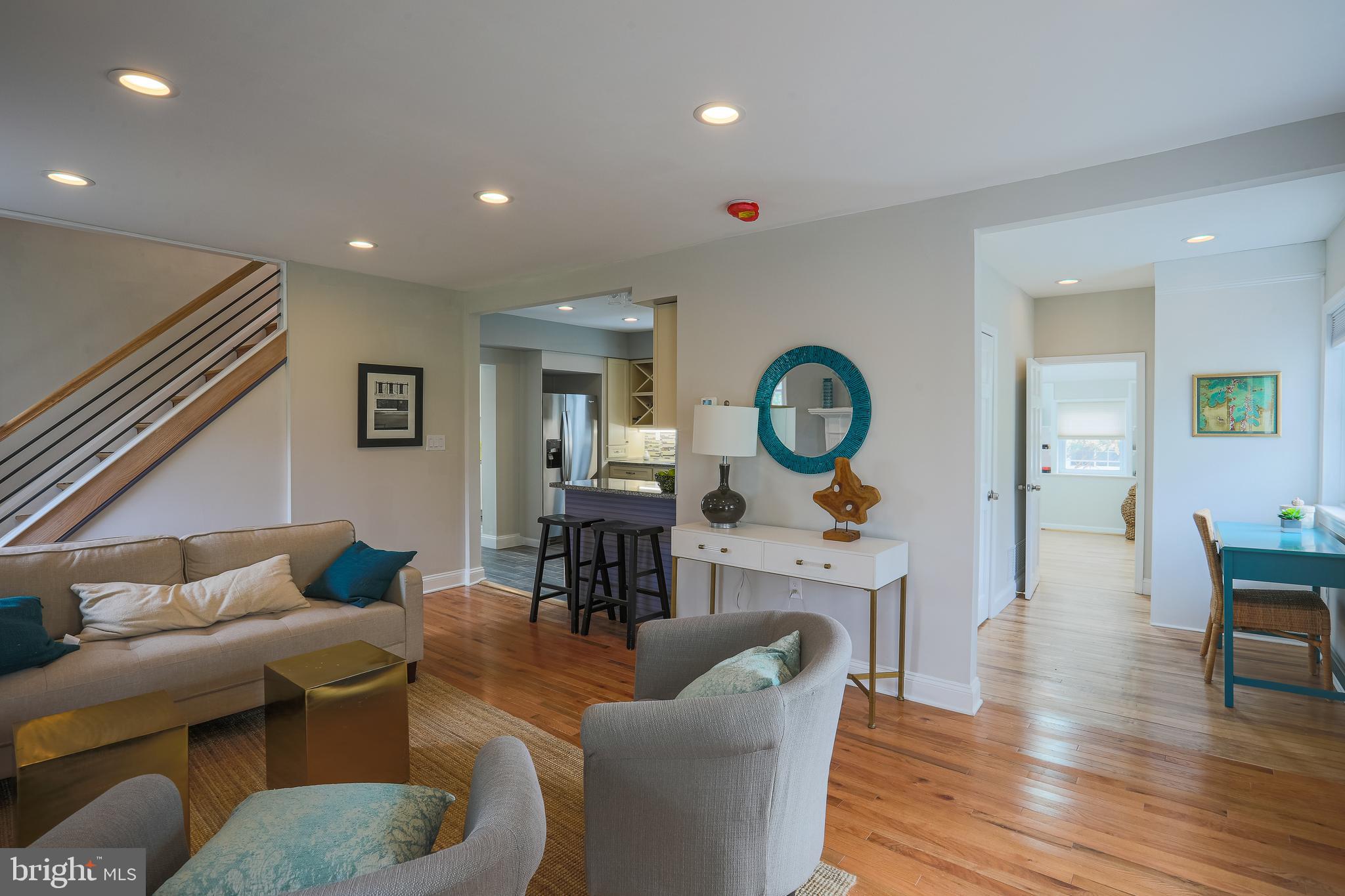 IDLEWOOD - Residential