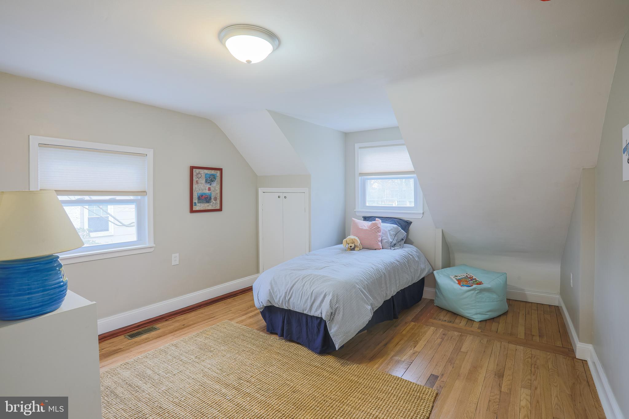 IDLEWOOD - Residential