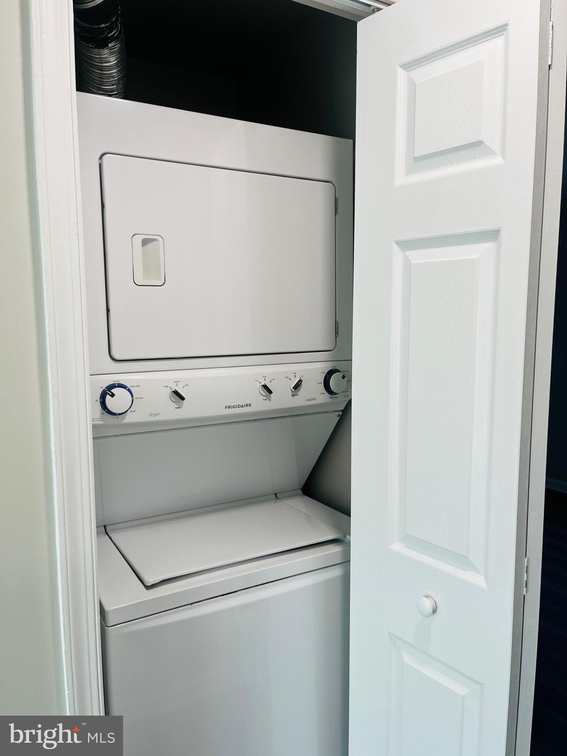 ST CHARLES SUB - LANCASTER - Residential Lease