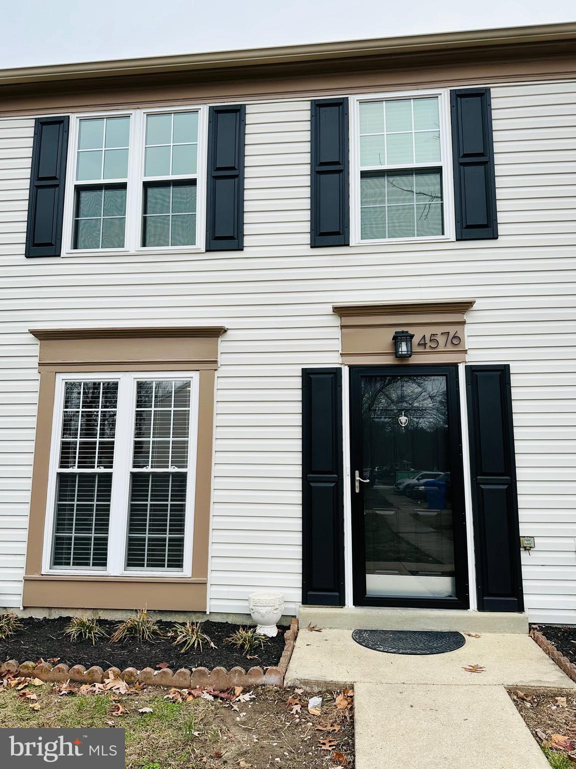 ST CHARLES SUB - LANCASTER - Residential Lease