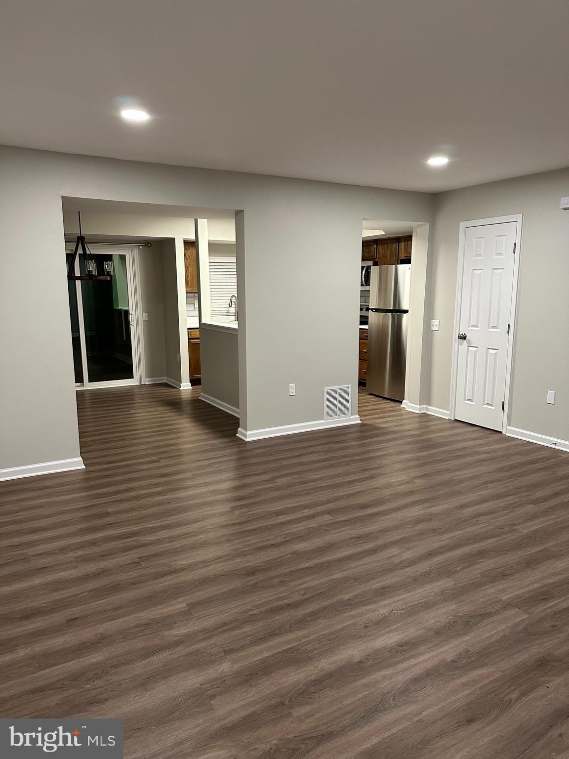 ST CHARLES SUB - LANCASTER - Residential Lease