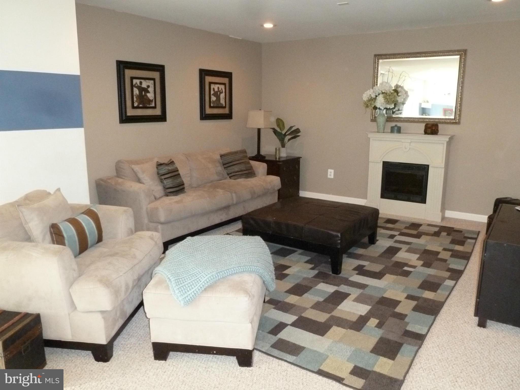 KINGSVIEW RIDGE - Residential