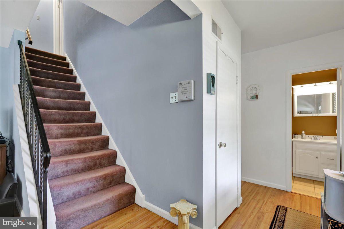 WHEATON HEIGHTS - Residential