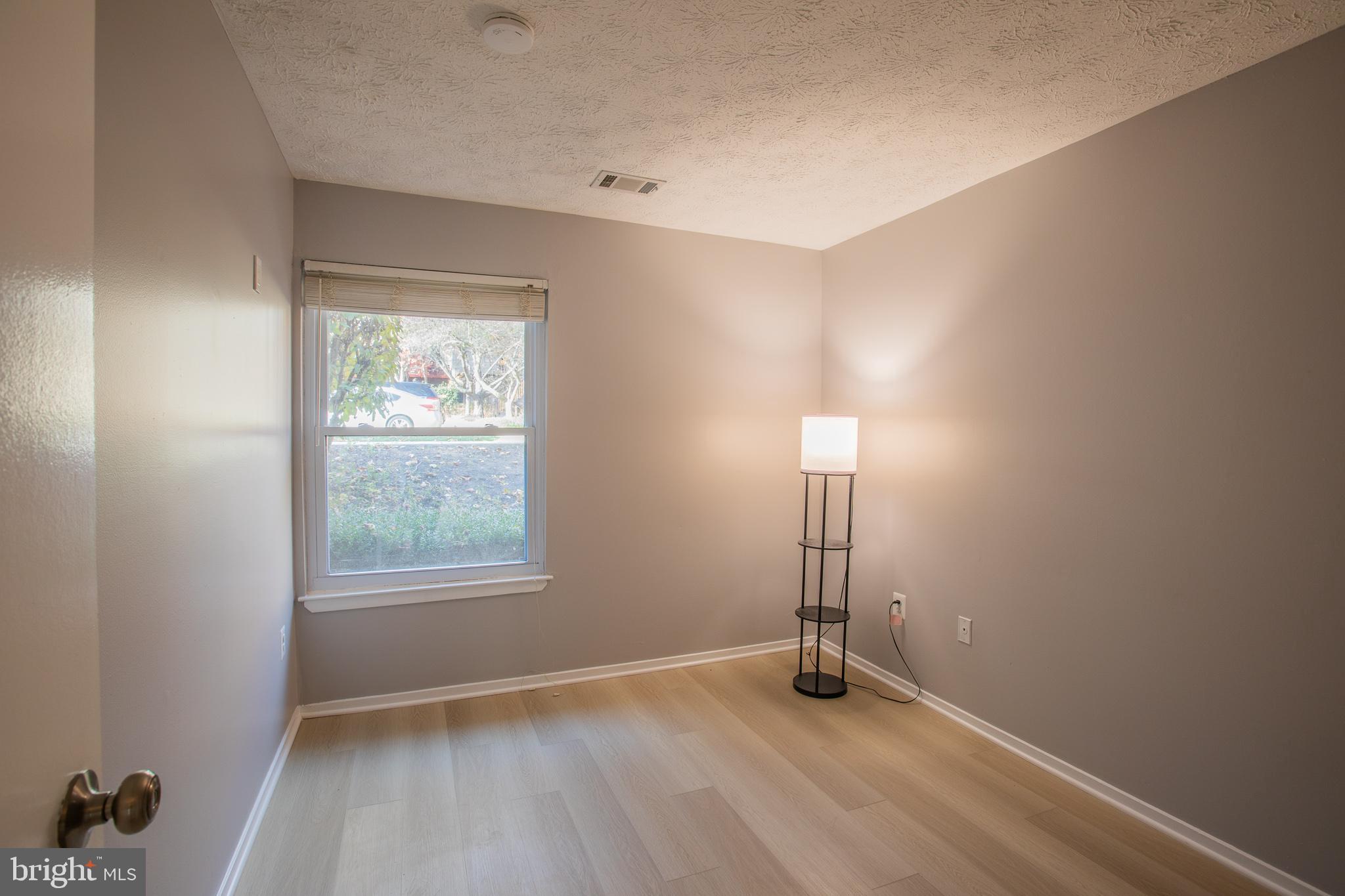 KINGS CONTRIVANCE - Residential Lease