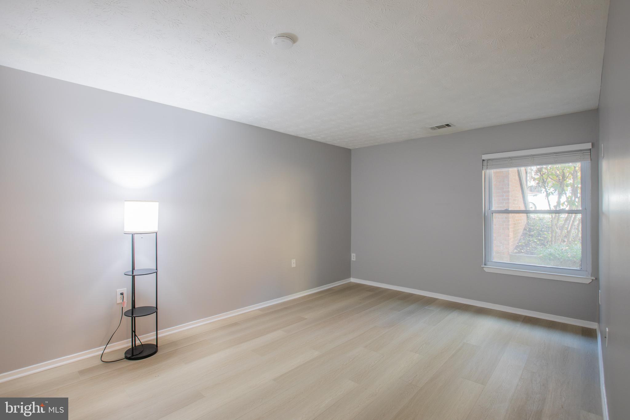 KINGS CONTRIVANCE - Residential Lease