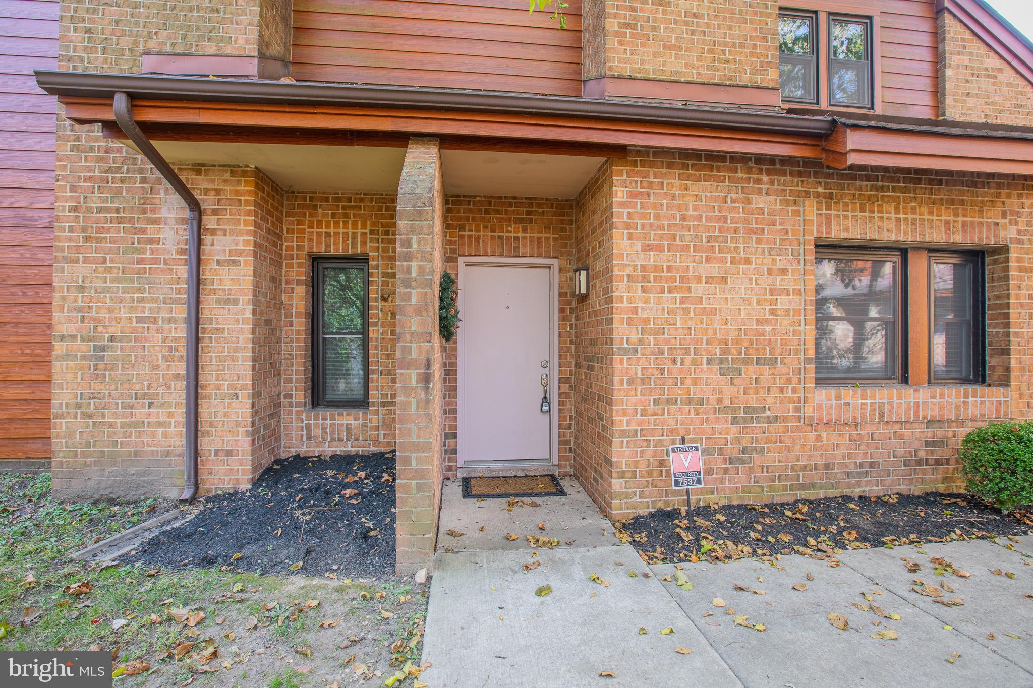 KINGS CONTRIVANCE - Residential Lease