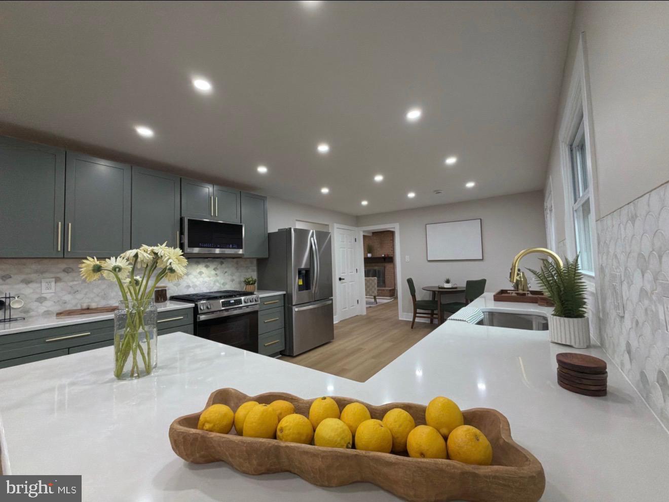 TANTALLON HILLS - Residential