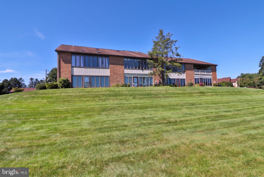 Photo of 47 Black Oak Drive, LANCASTER, PA 17602 (MLS # PALA2095310)