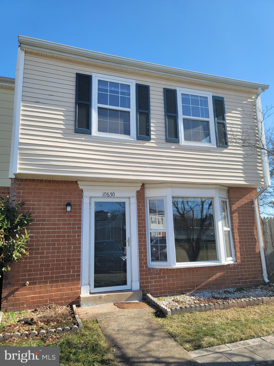 ASHTON GLEN - Residential Lease