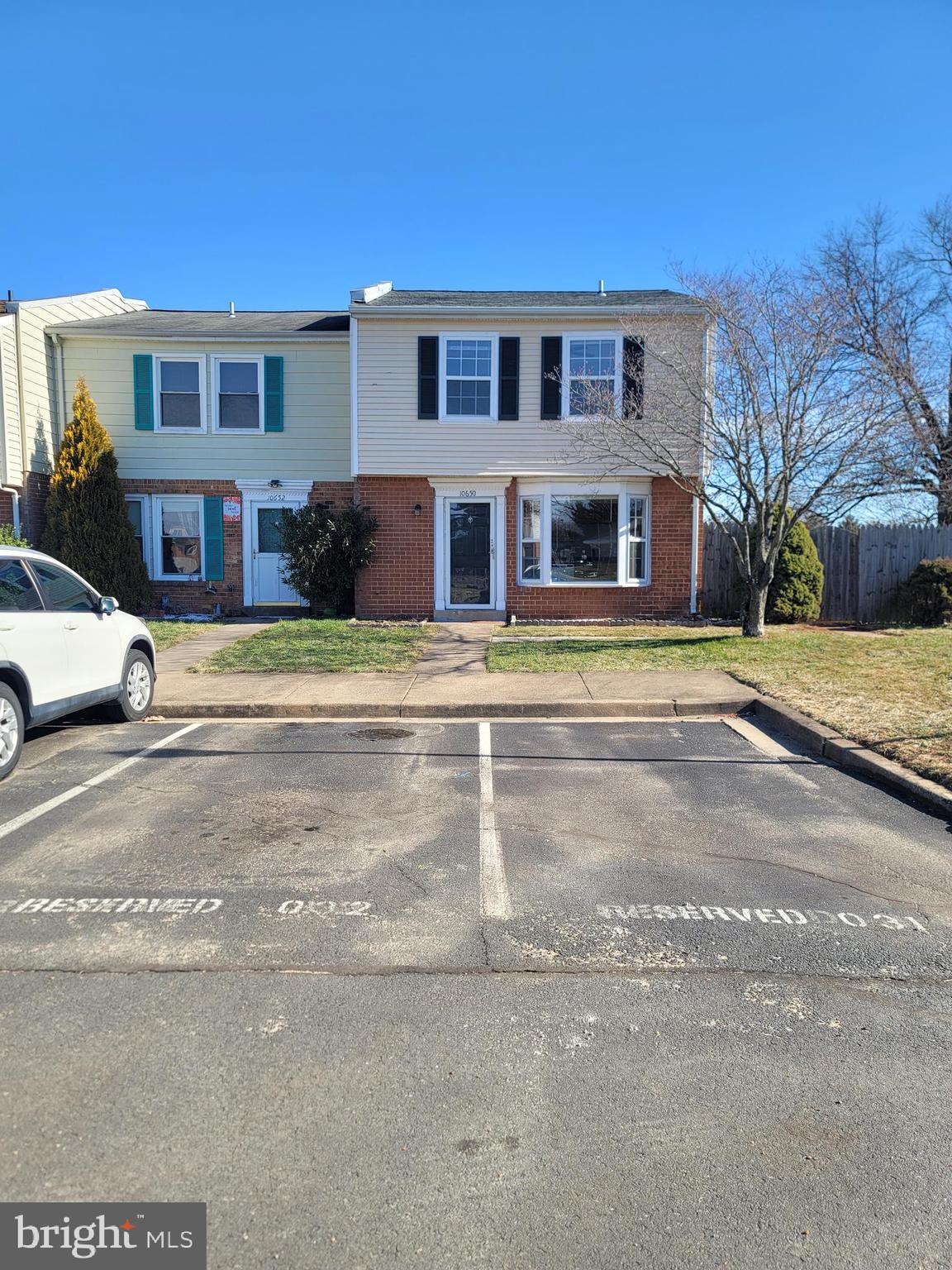 ASHTON GLEN - Residential Lease