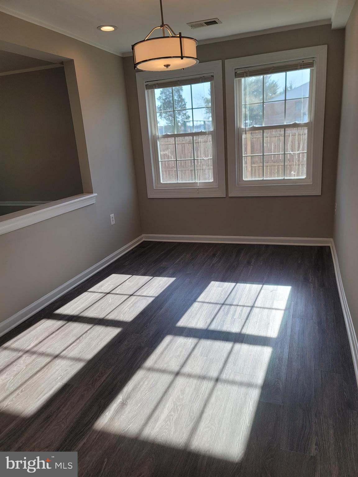 ASHTON GLEN - Residential Lease