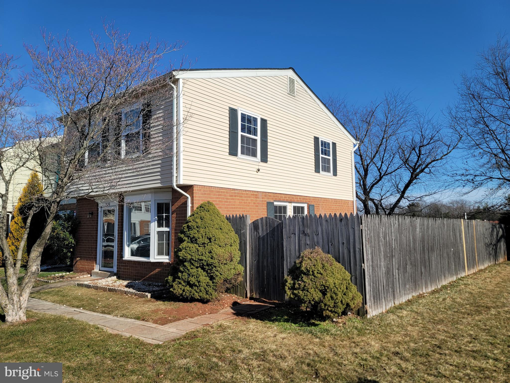 ASHTON GLEN - Residential Lease