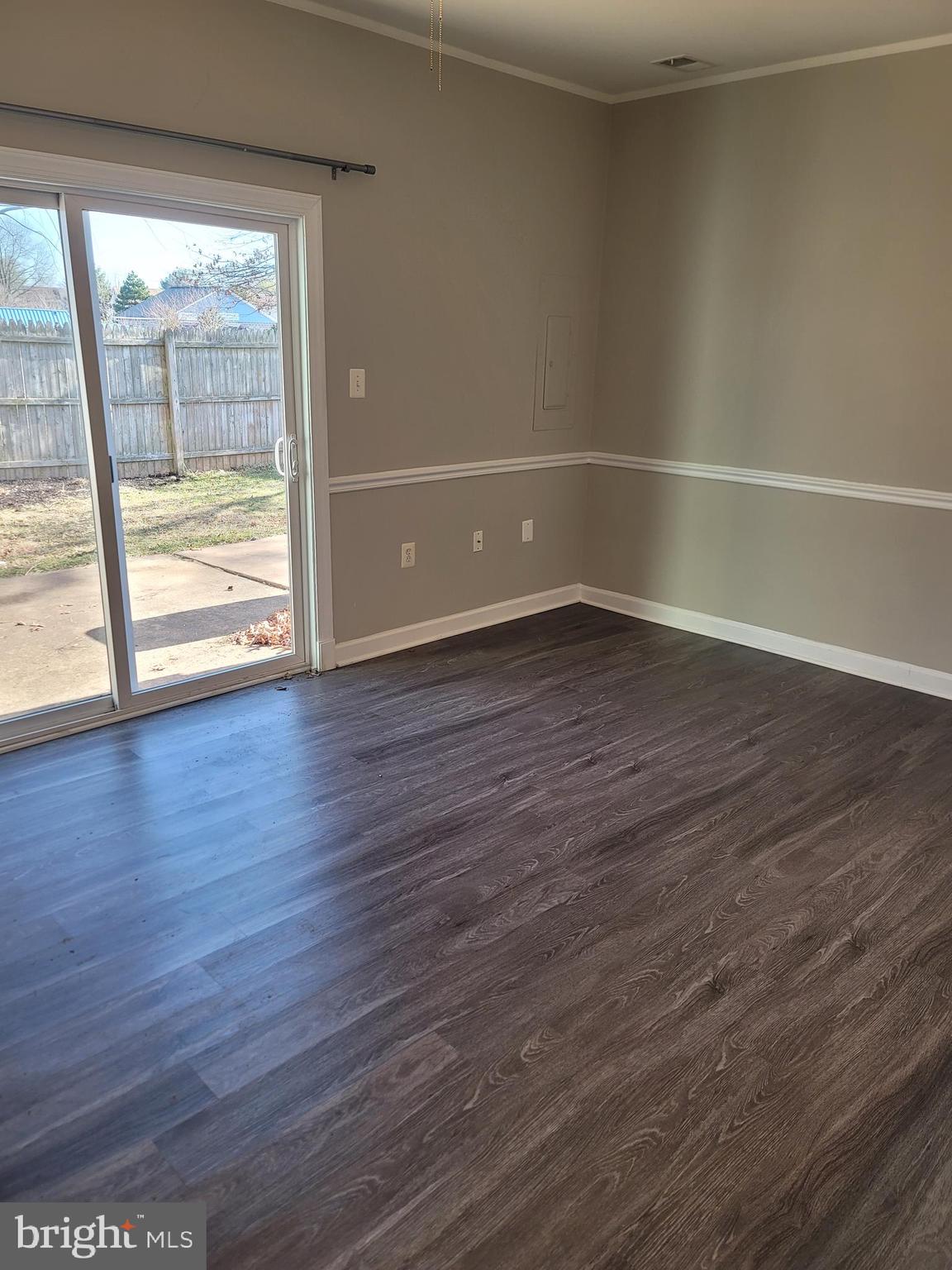 ASHTON GLEN - Residential Lease