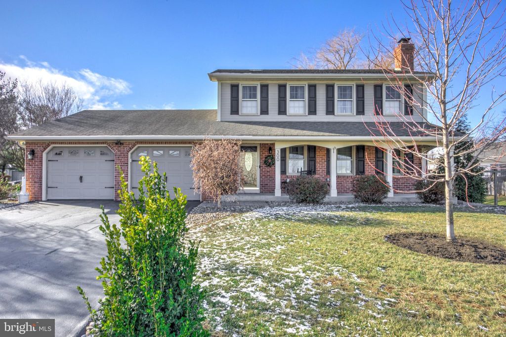 Photo of 300 Willow Lane, NEW HOLLAND, PA 17557 (MLS # PALA2062604)