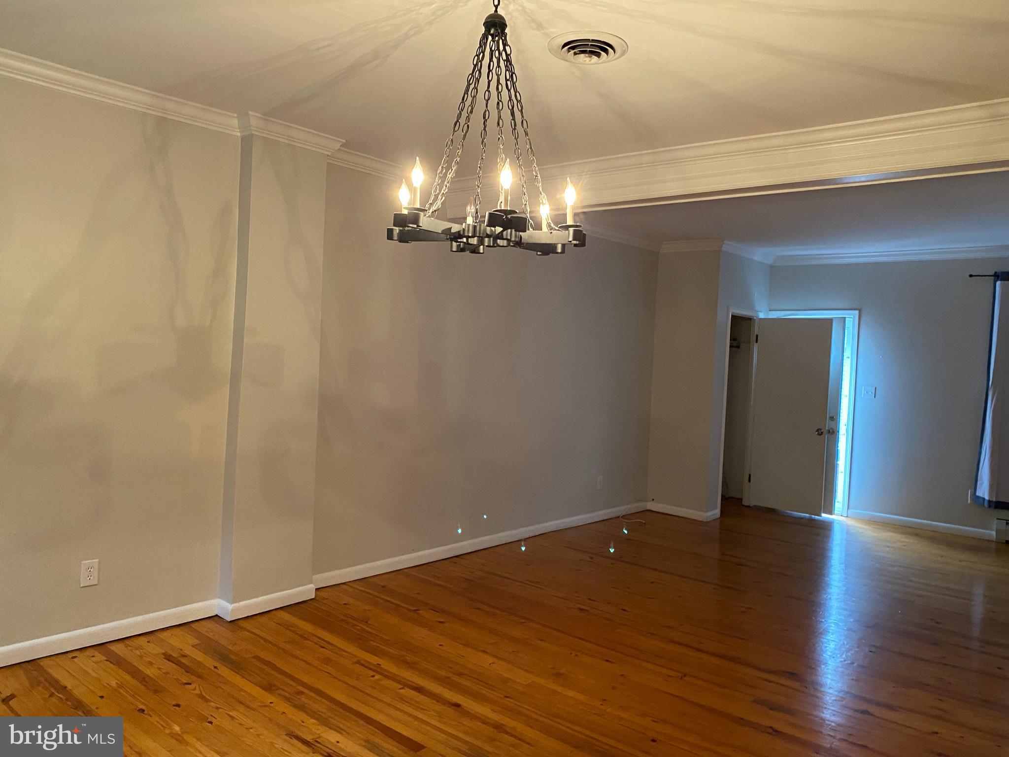 LITTLE ITALY - Residential Lease