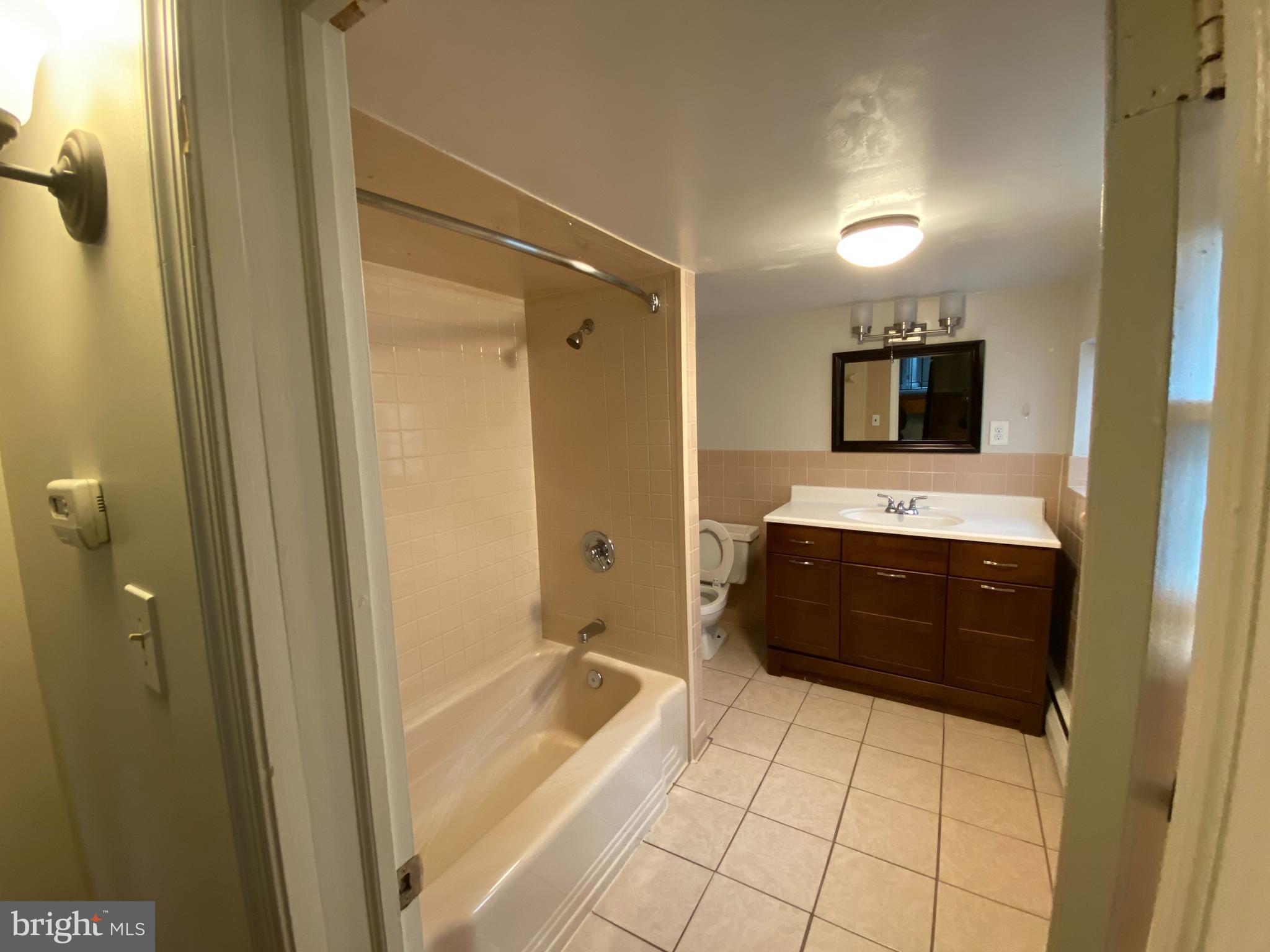 LITTLE ITALY - Residential Lease