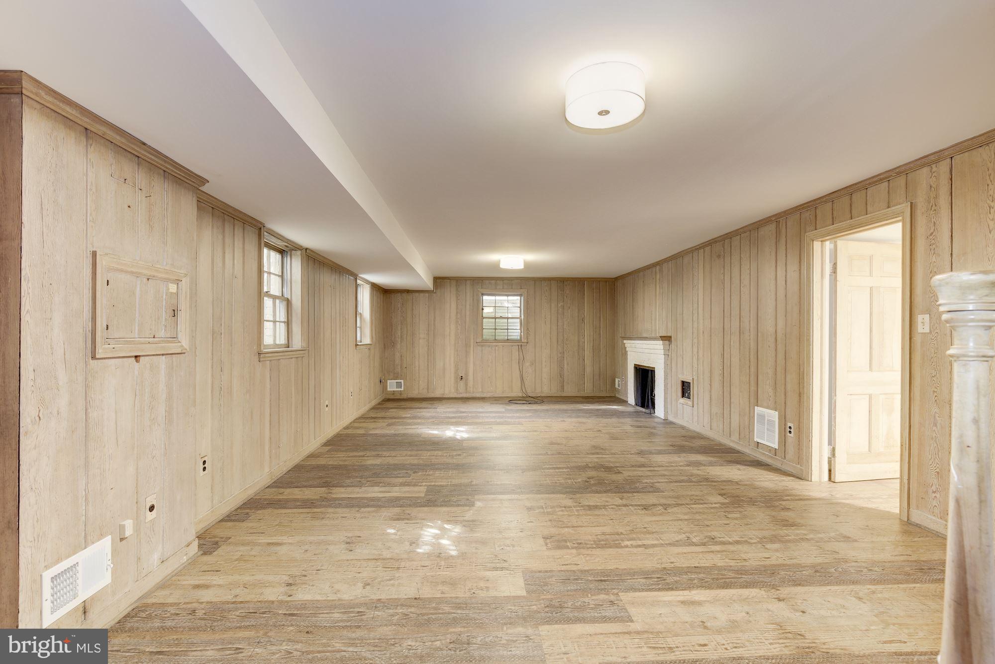 FERNSHIRE FARMS - Residential