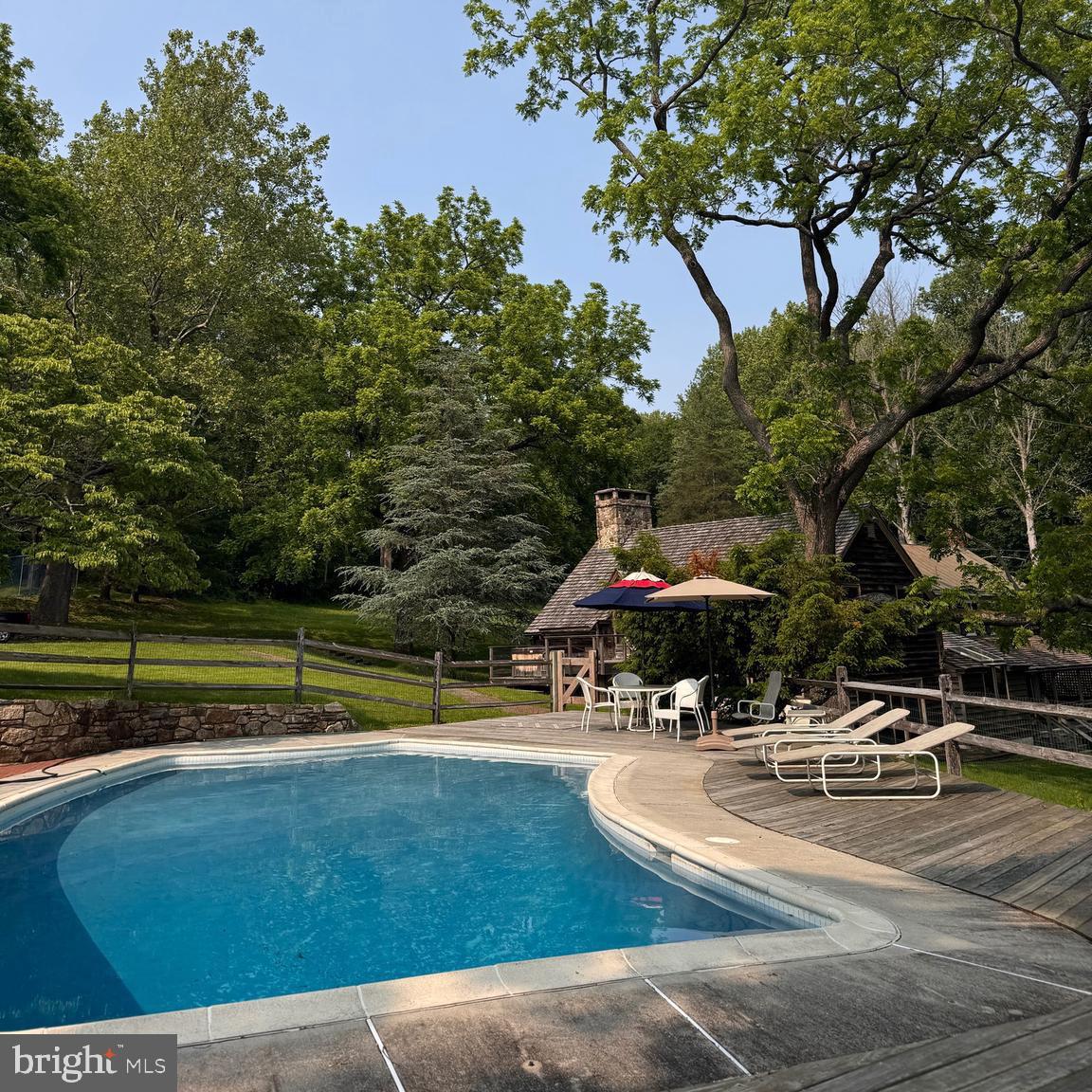 880 COUNTY PARK ROAD