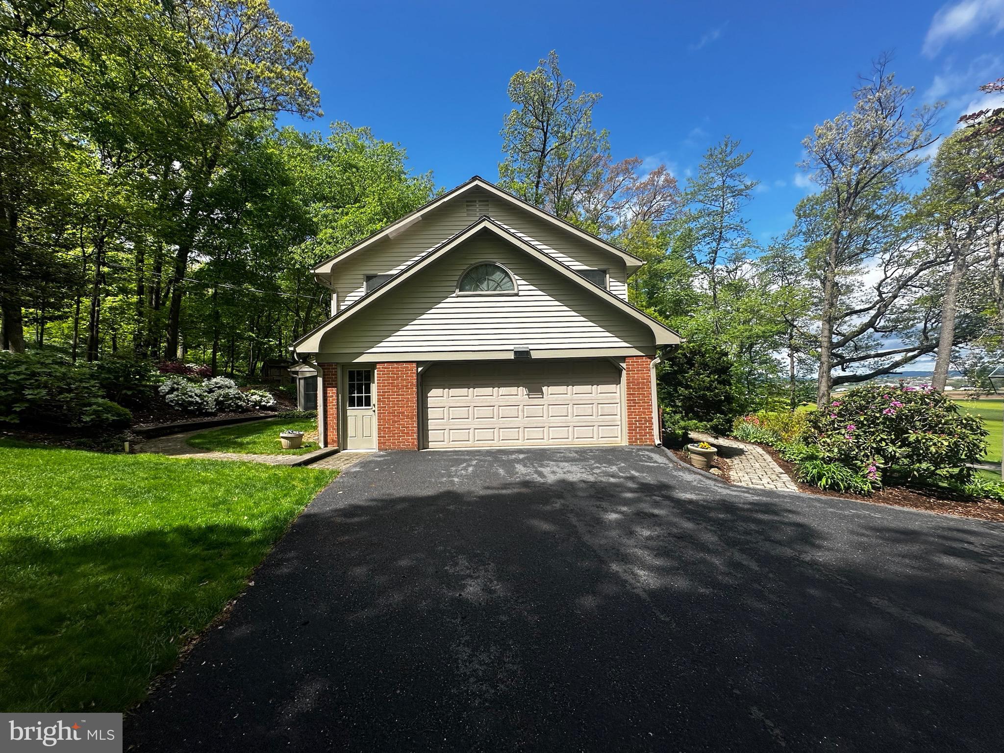 105 NORTHVIEW ROAD