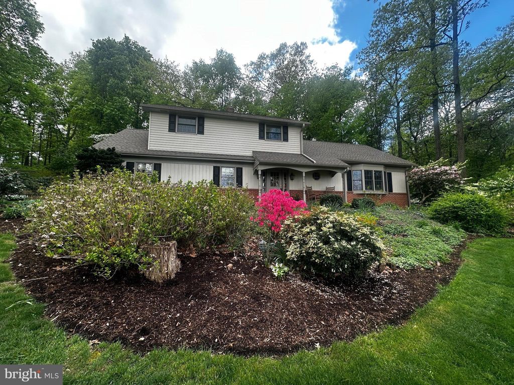 Photo of 105 Northview Road, LITITZ, PA 17543 (MLS # PALA2087276)