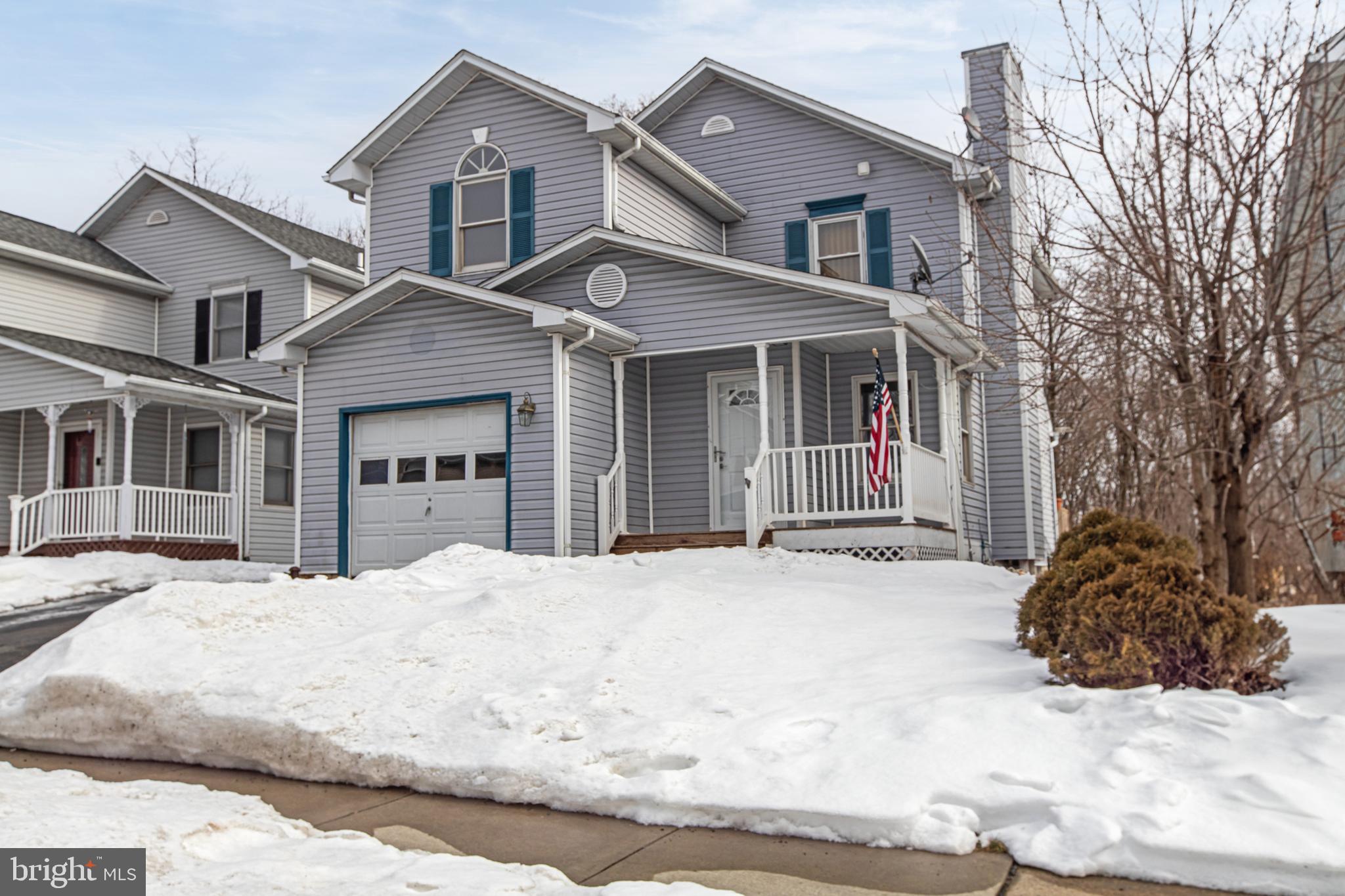 UPLAND VIL - Residential