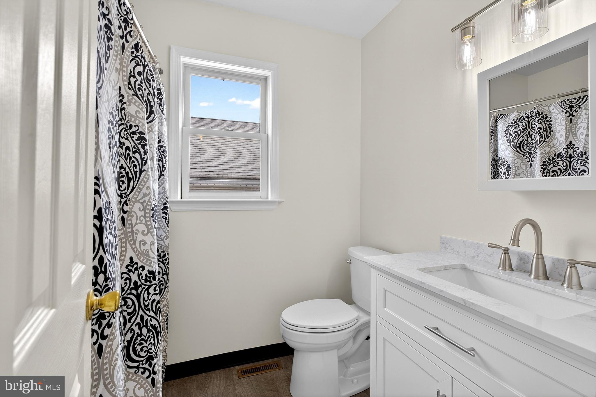 UPLAND VIL - Residential