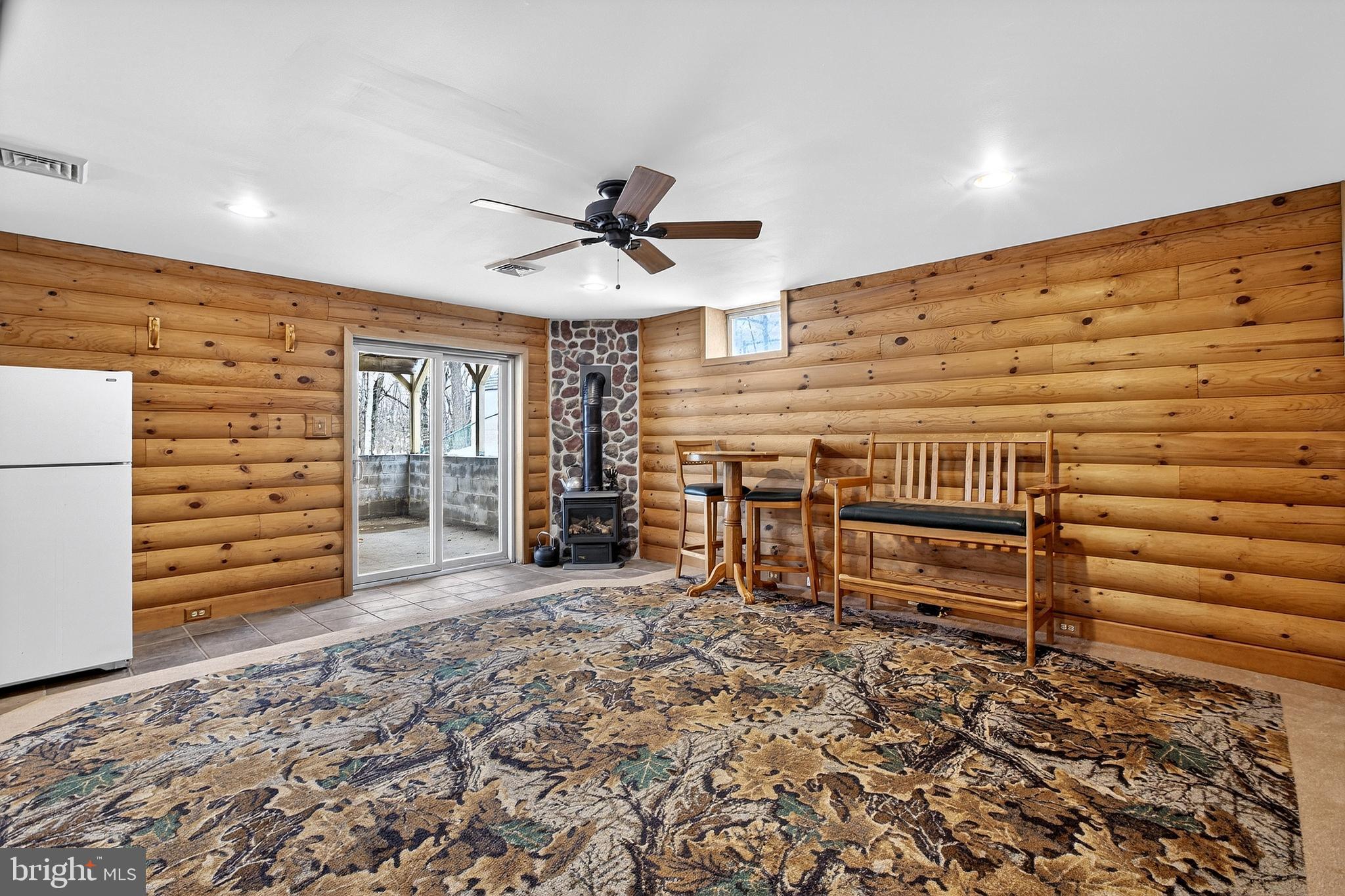 UPLAND VIL - Residential