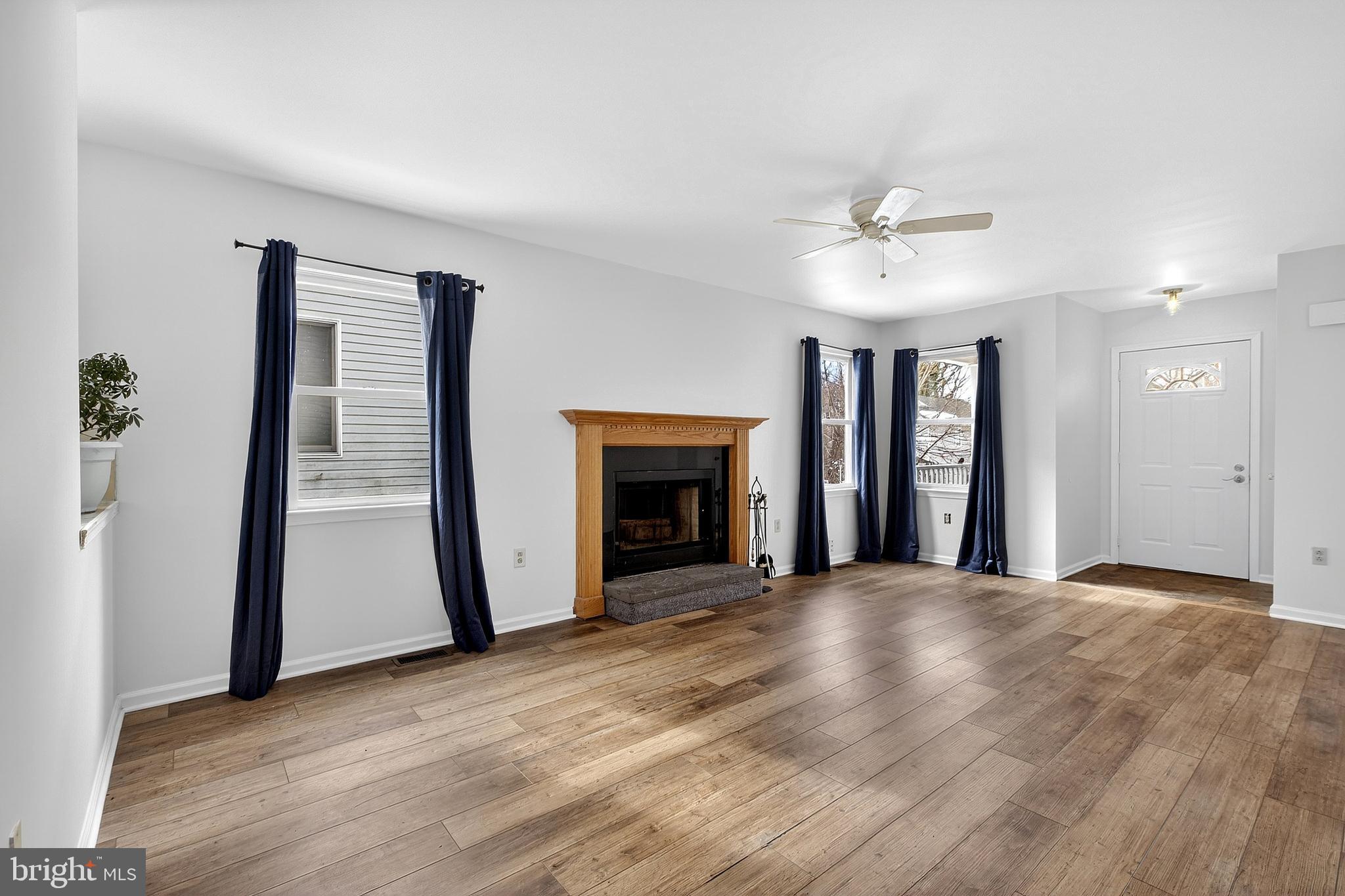 UPLAND VIL - Residential