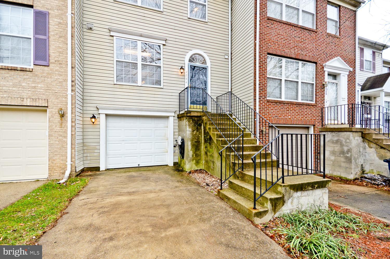 WOOD CREST - Residential