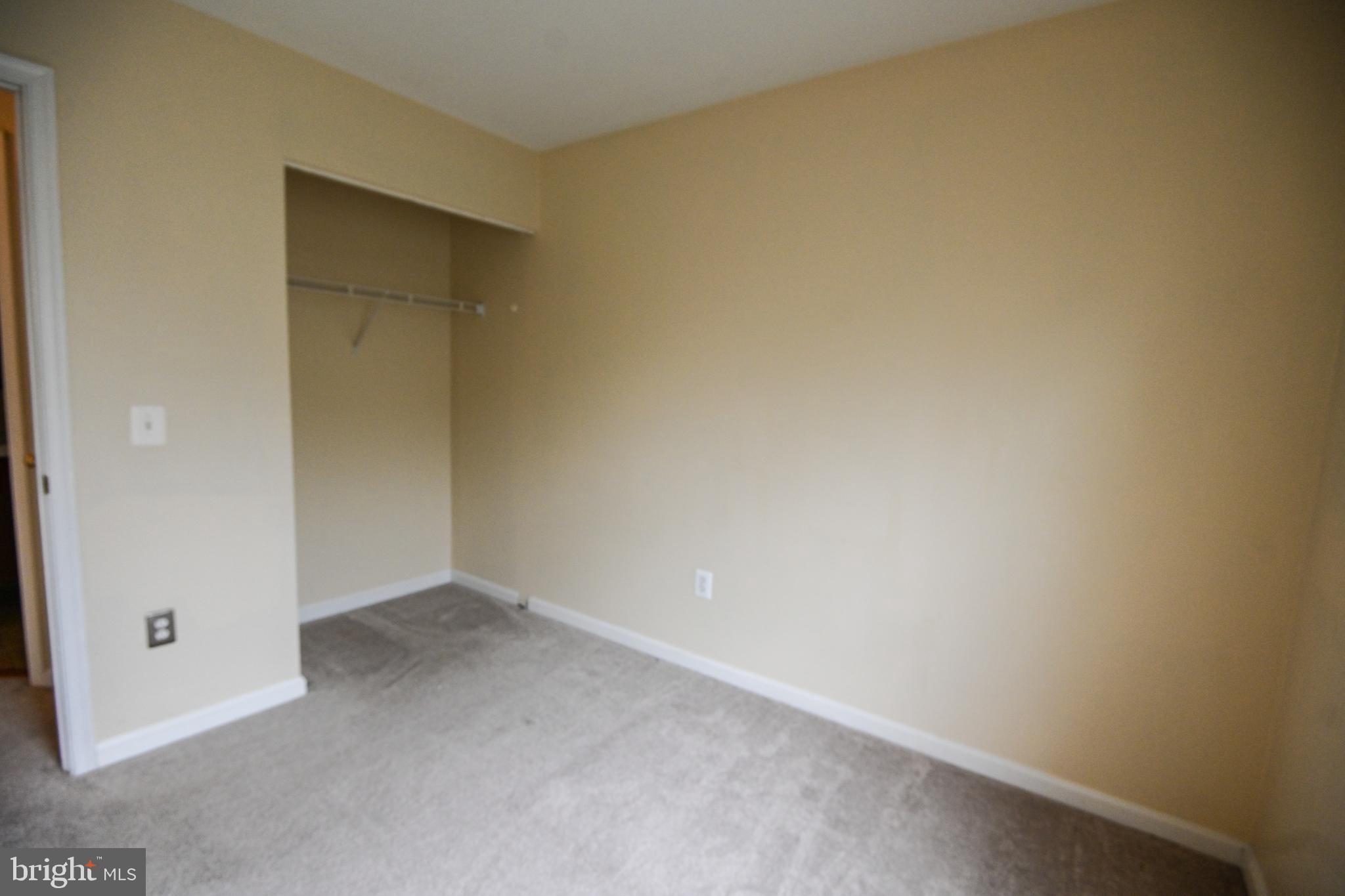 SEVEN OAKS - Residential Lease