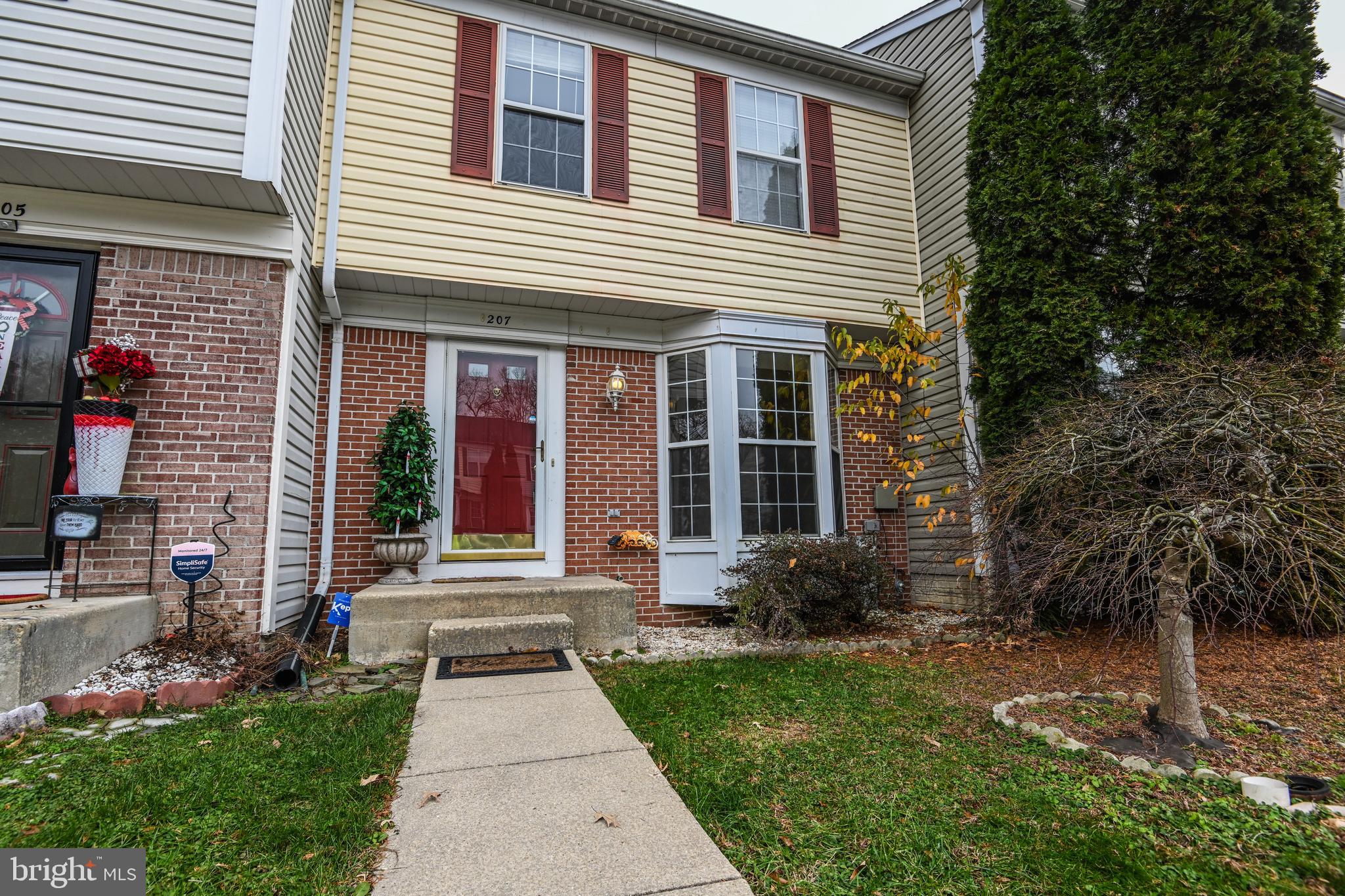 SEVEN OAKS - Residential Lease