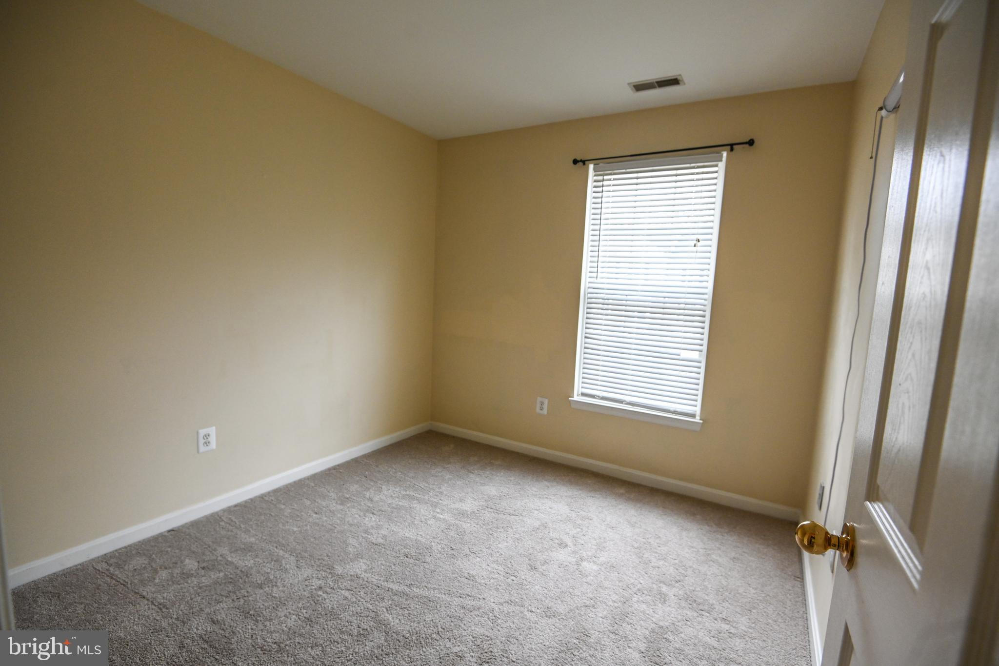 SEVEN OAKS - Residential Lease