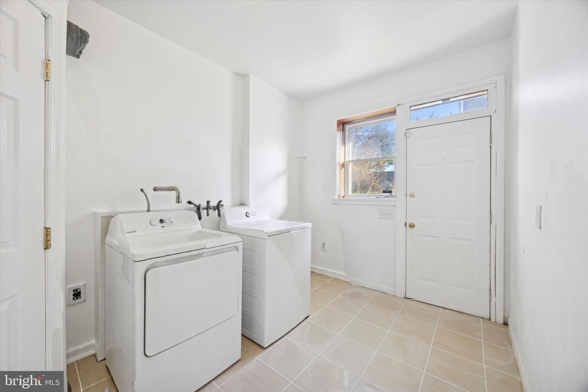 OVERBROOK FARMS - Residential Lease