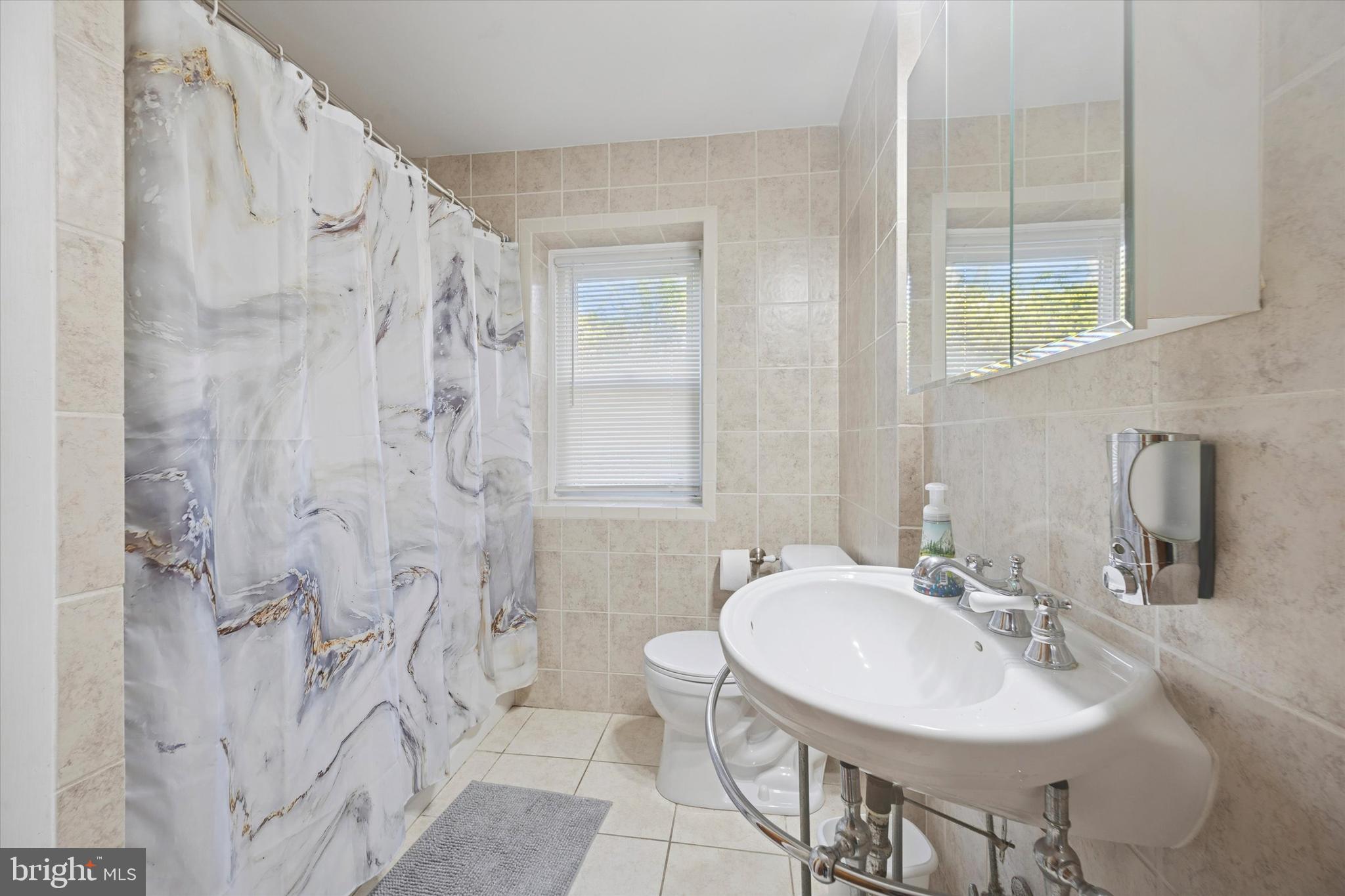 OVERBROOK FARMS - Residential Lease