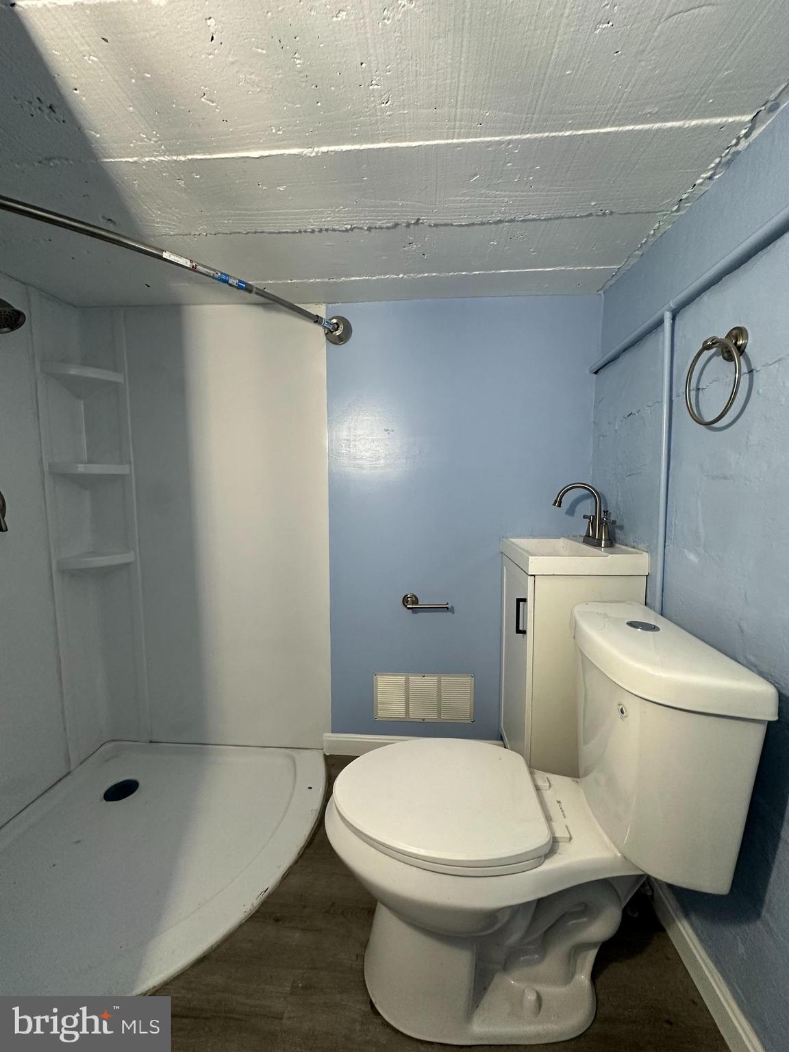 SAINT JOSEPHS - Residential Lease